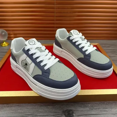  FASHIONABLE AND PERSONALIZED SNEAKERS
